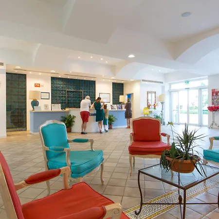 Costanza Club Hotel 4*